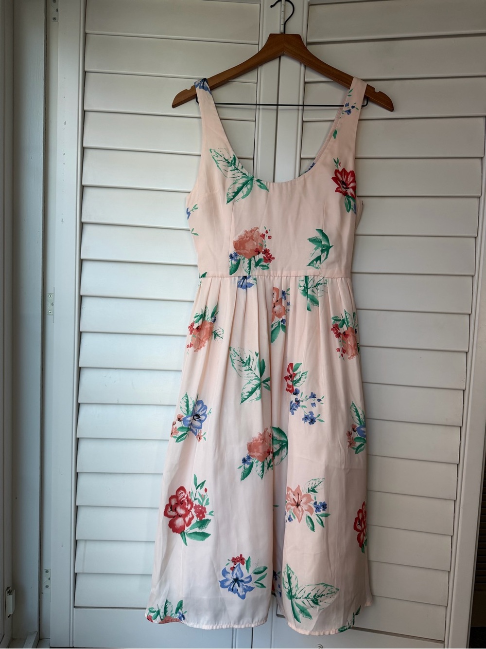 BB Dakota pink floral midi dress with pockets Size 0